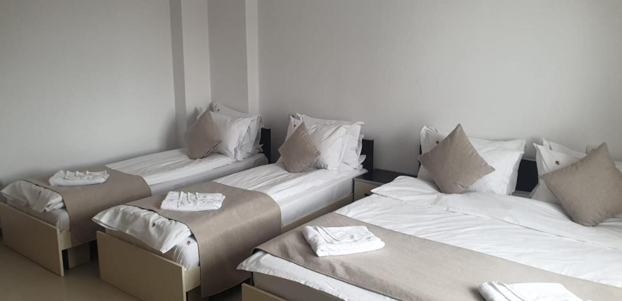 Hotel Top Central Букурещ Екстериор снимка