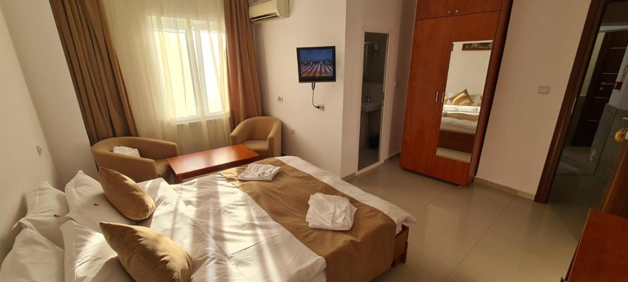 Hotel Top Central Букурещ Екстериор снимка