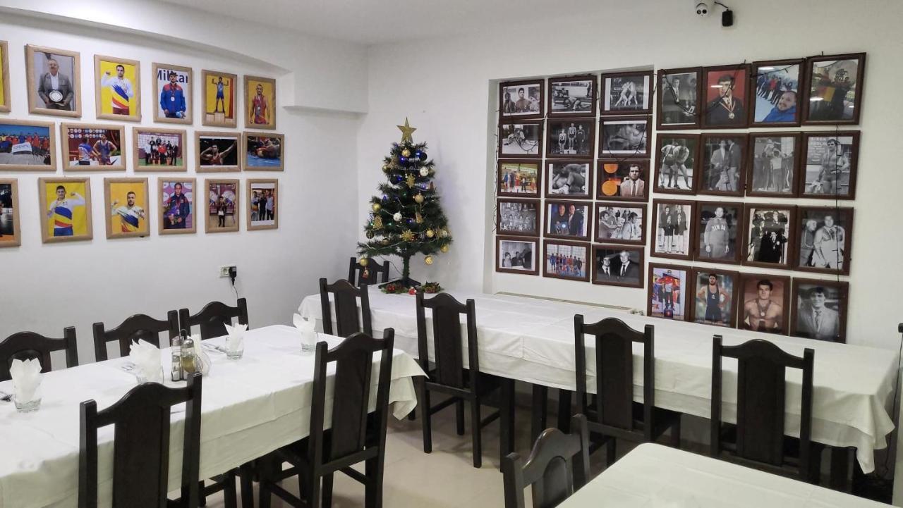 Hotel Top Central Букурещ Екстериор снимка
