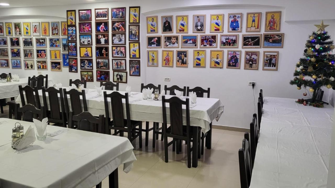 Hotel Top Central Букурещ Екстериор снимка
