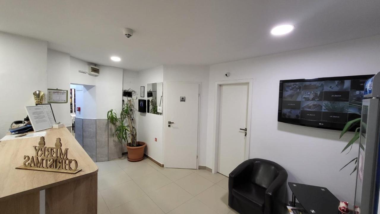 Hotel Top Central Букурещ Екстериор снимка