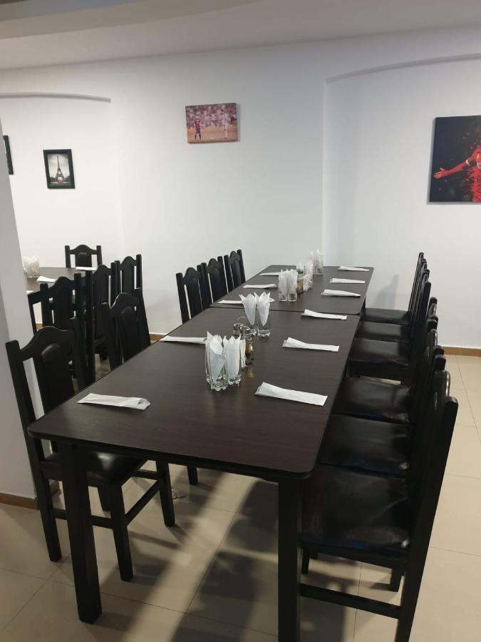 Hotel Top Central Букурещ Екстериор снимка