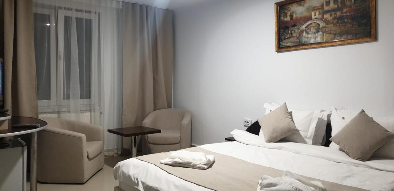 Hotel Top Central Букурещ Екстериор снимка
